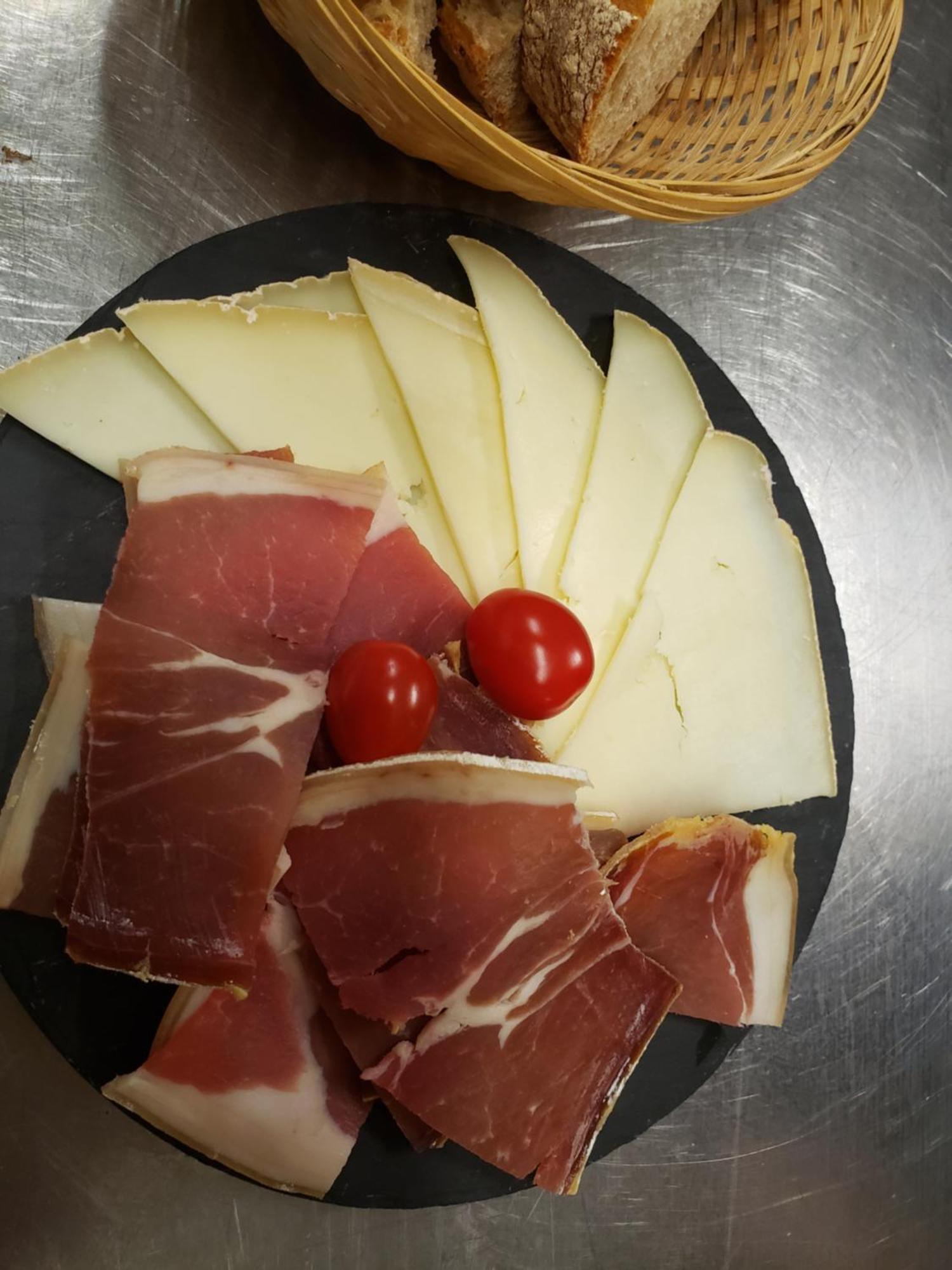 Auberge La Bergerie Sainte-Marie-de-Campan Eksteriør billede